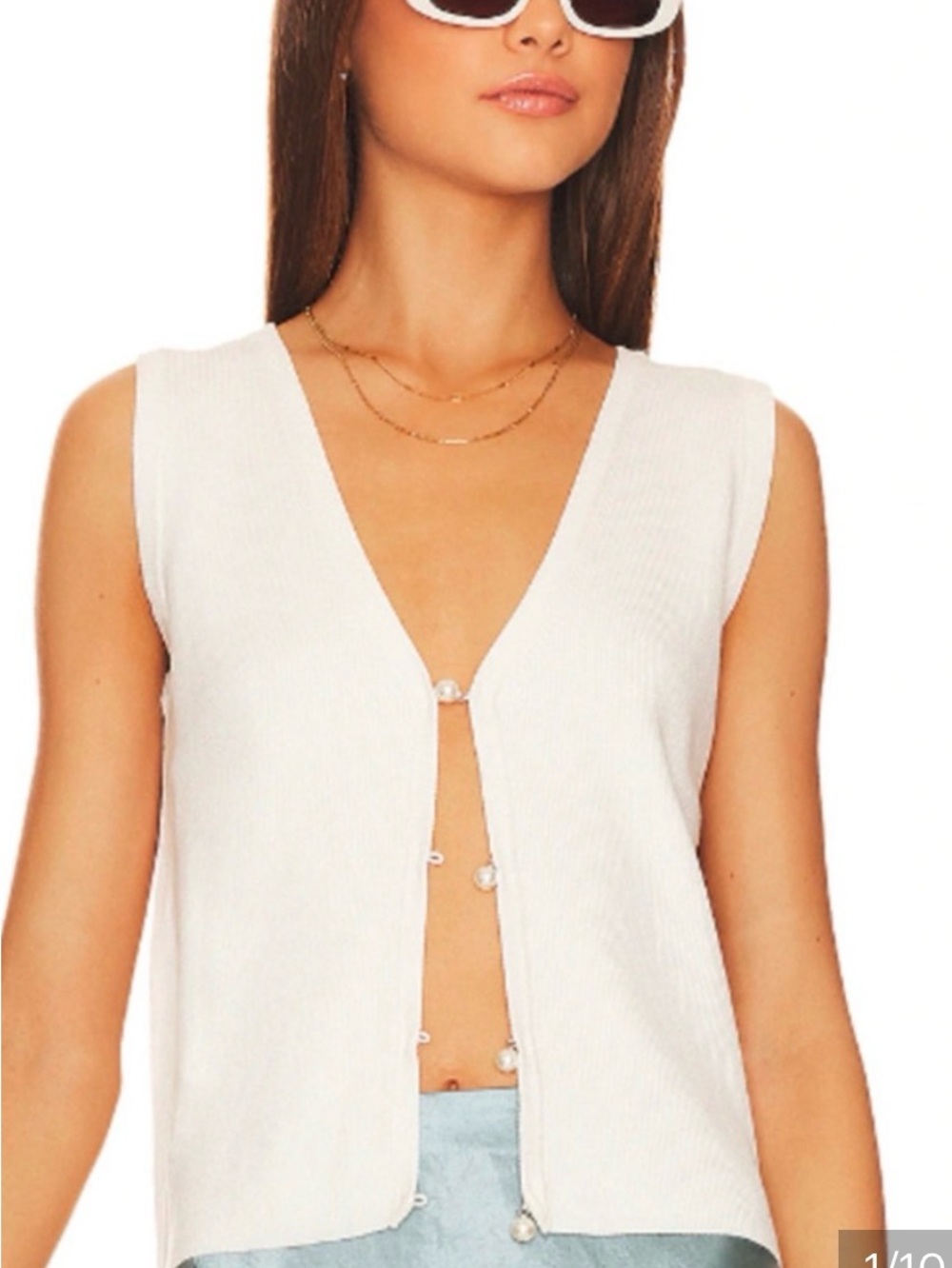 SMYS Pearl-Button White V-Neck Sleeveless Tank Top